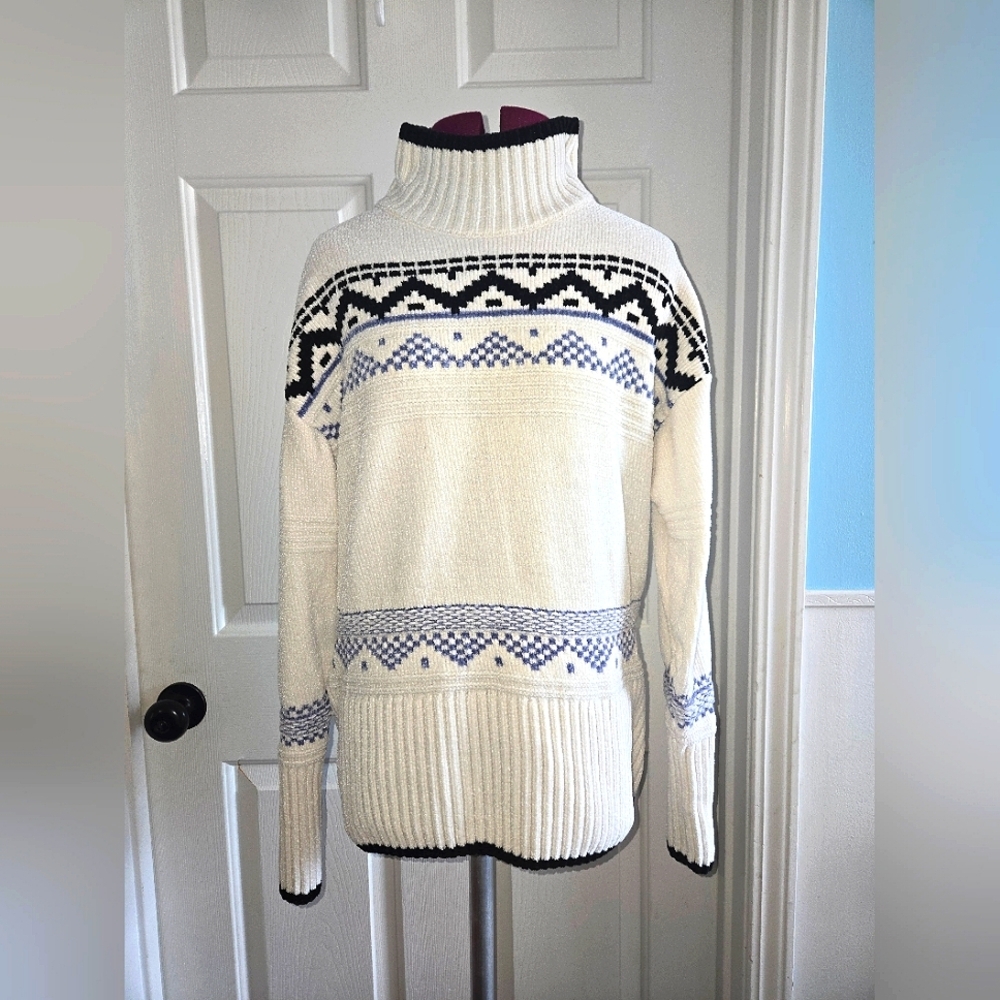 Christian Siriano White & Blue Turtleneck Sweater